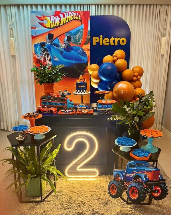 Decoração de Festa Infantil do Tema Hot Wheels em Curitiba